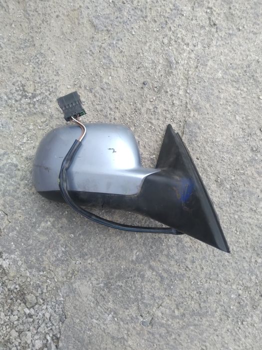 Продам зеркало на пассат б5