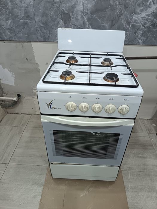 Продам газ плиту