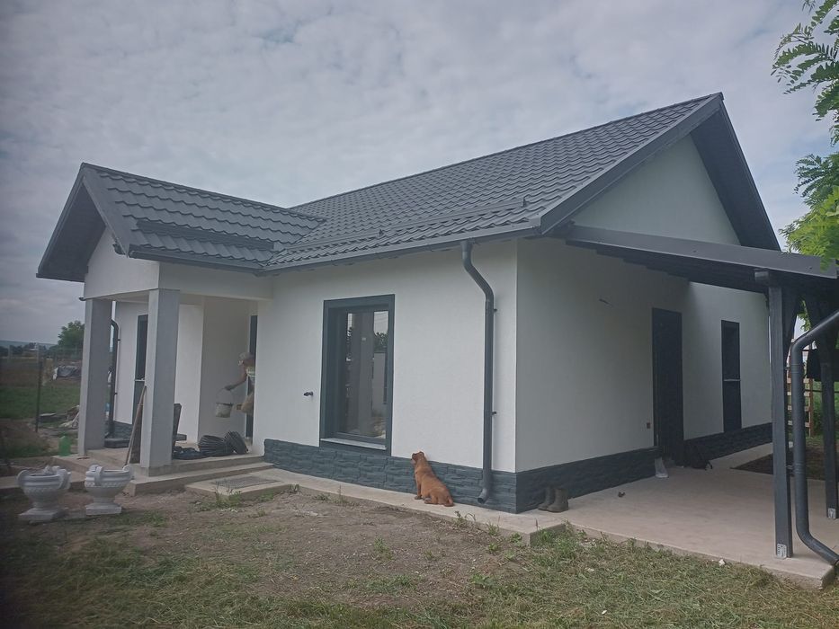 Vand CASA în Roman (Lutca)