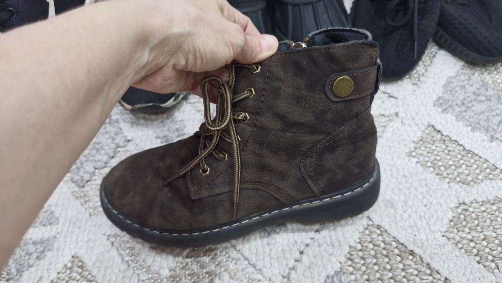 Продам обувь по 50 тыс.