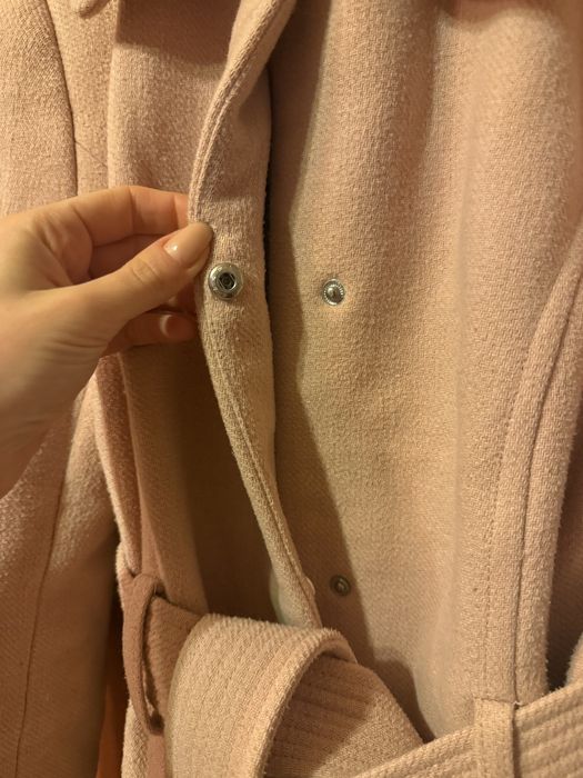 Светлорозово палто Orsay