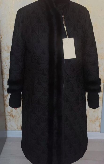 Пальто зимнее продам