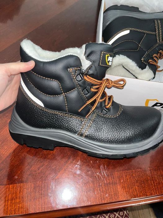 Новые зимние сапоги