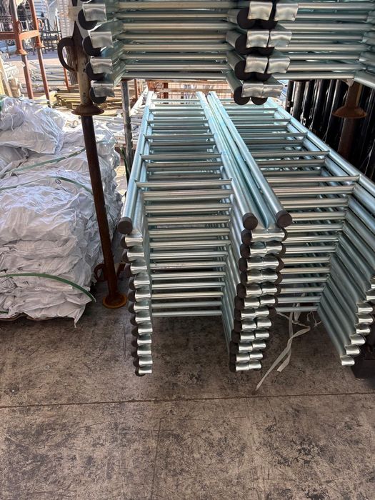 Поцинковано италианско скеле ново