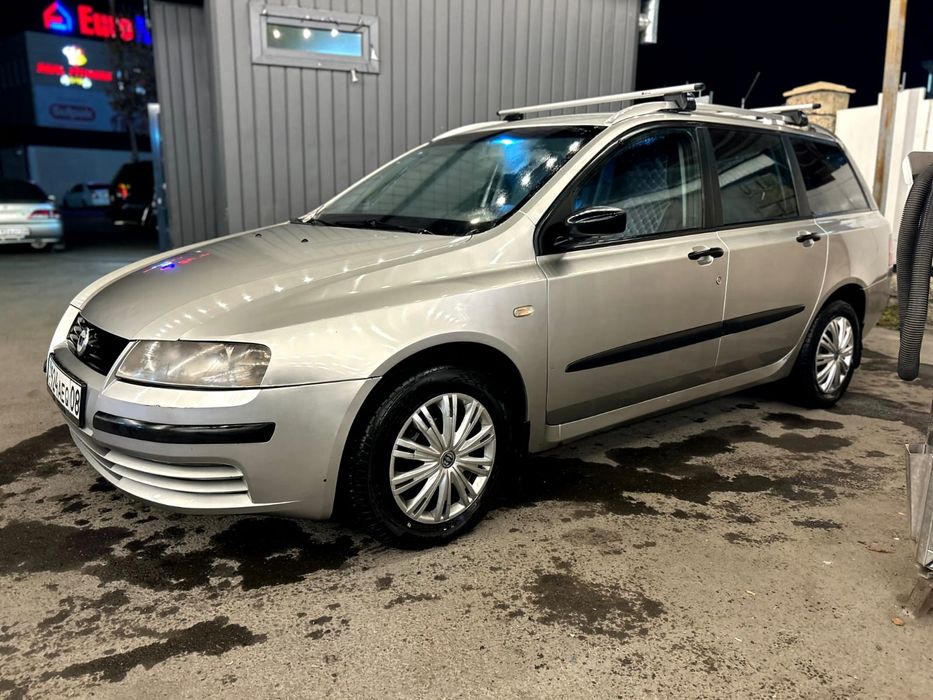 Автомобиль Fiat Stilo