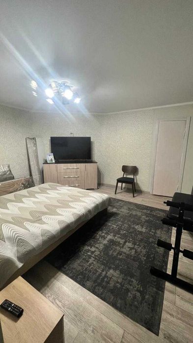 Продам 4 ком квартира РН Центр