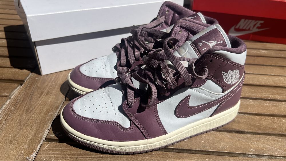 Nike Air Jordan 1 Mid