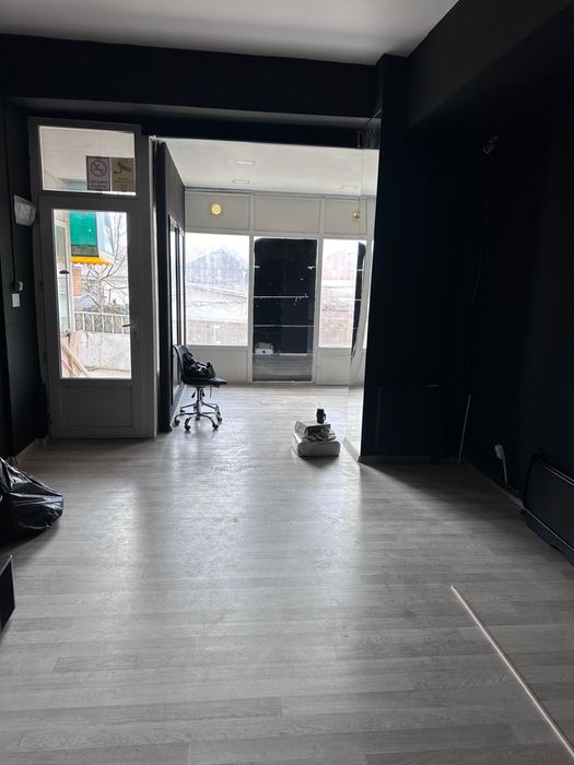 Inchiriez spatiu comercial Filiasi central