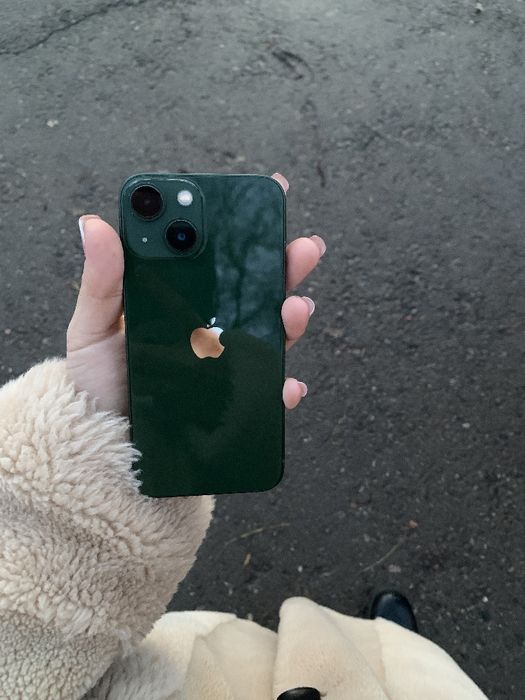 iPhone 13 mini ideal