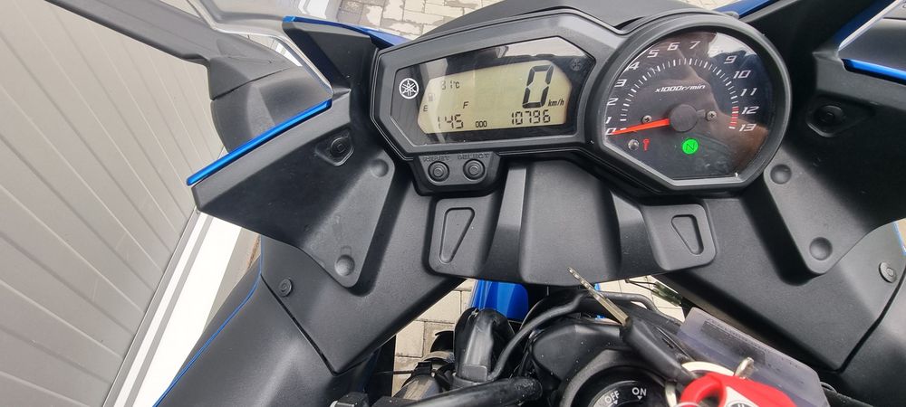 MotoFly vinde Yamaha XJ6 Diversion F 2011