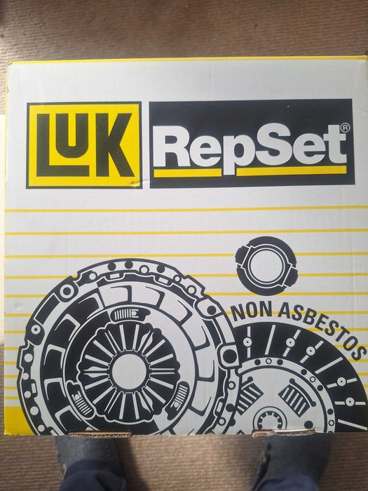 Съеденител Ауди 80 и Фолцфаген