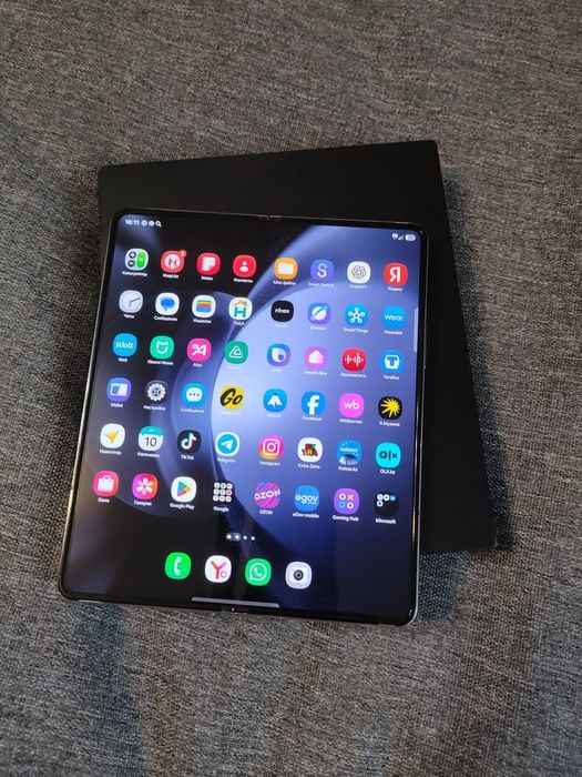Samsung fold 5 12/256