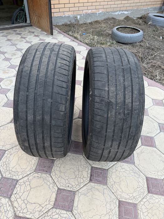 Шины 235/45/ R18