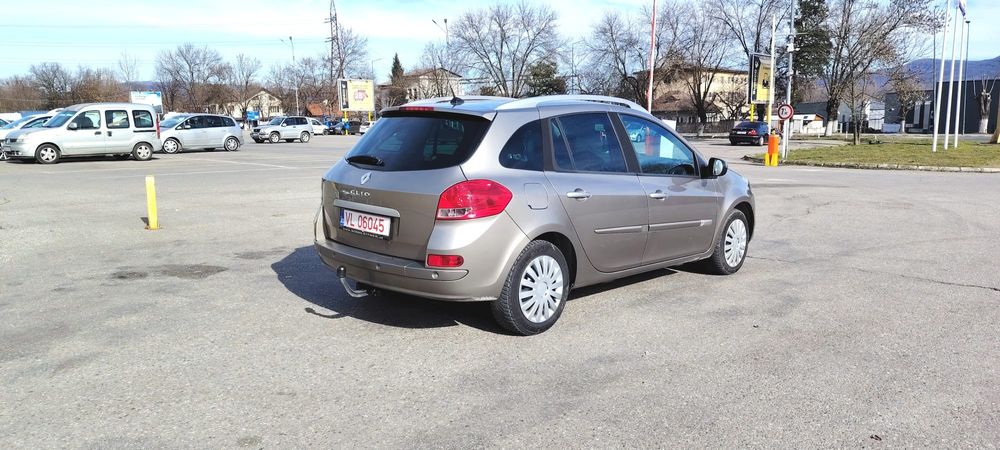 Renalut Clio 3 Anu 2010 Motor 1,5 Dci Diesel AUTOMATĂ Climatronic Ful