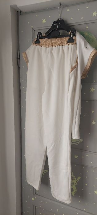 Нов бял дамски комплект, размер М