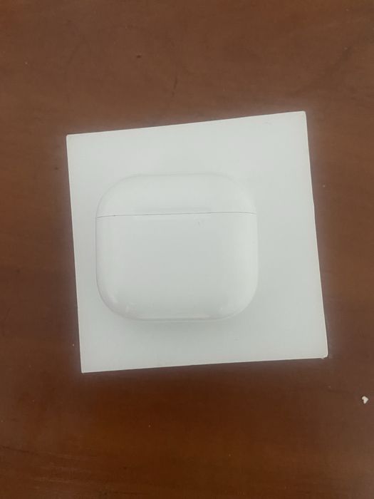 Airpods 4 оригинал