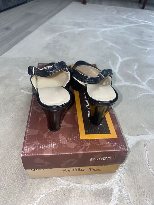 Sandale din piele naturala