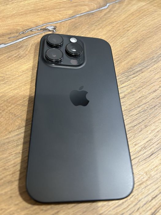 Telefon Iphone 16 Pro