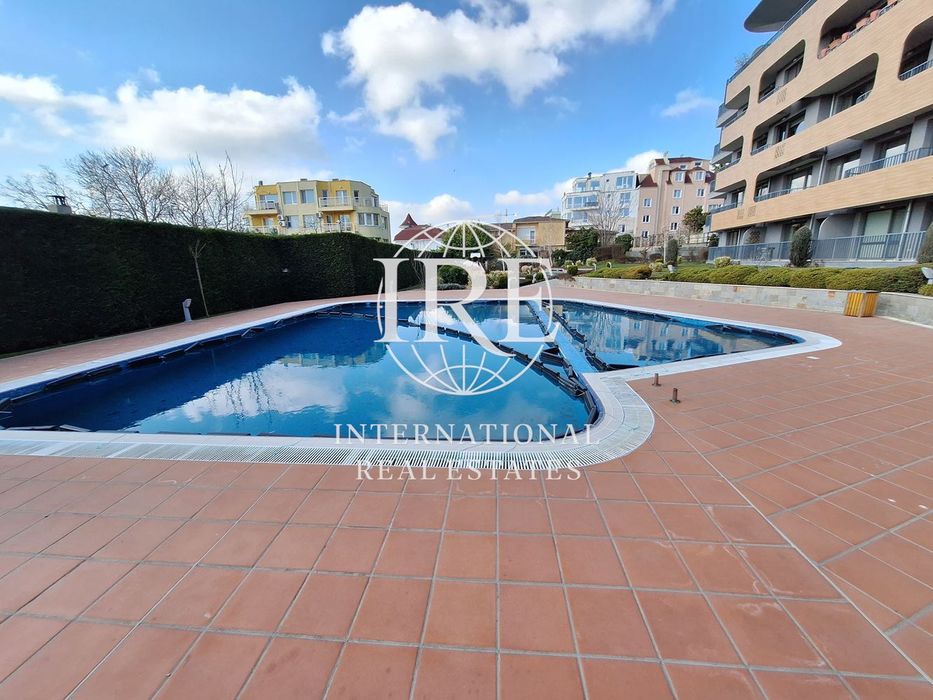 Дава се под наем Двустаен апартамент в Варна, Бриз - 72 кв.м за 847.62 € - Снимка #2