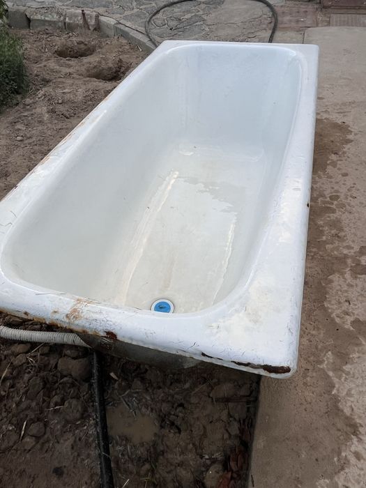 Чюгунная ванна.