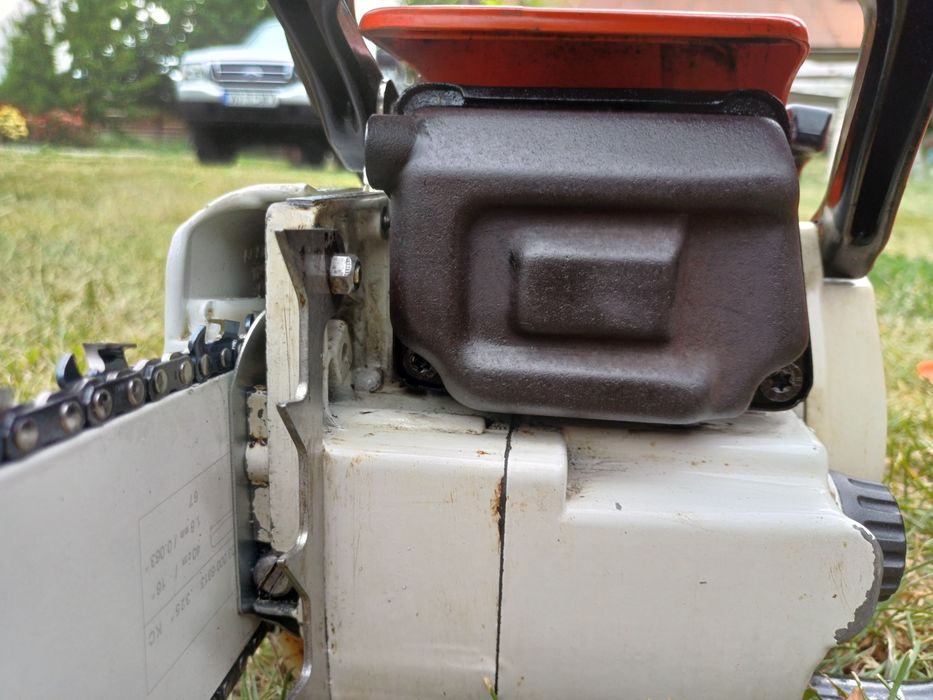 Vând 2 drujbe.Husqvarna 242 și Stihl 028 AV SUPER