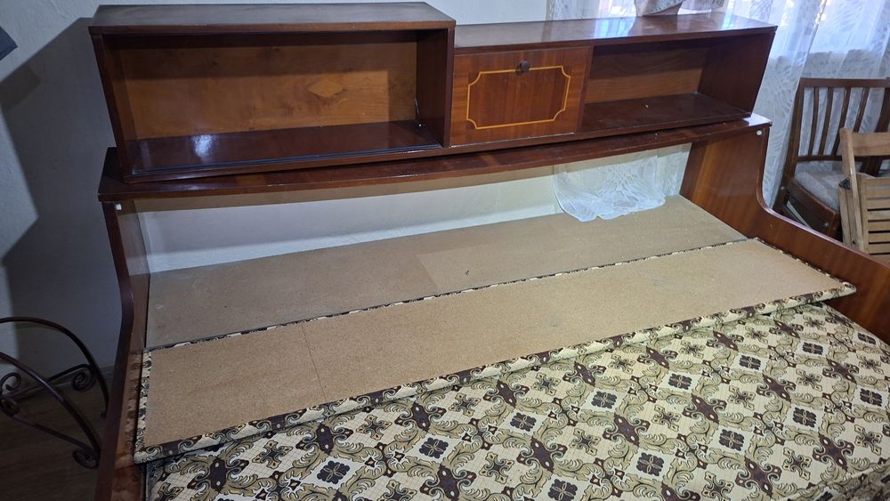 Pat model vechi  cu arcuri