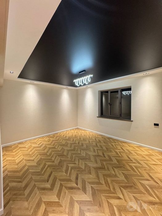 3 коттеджа вдоль дороги, 400м², 3 этажа, 6 комнат, Юнусабад, Тикланиш