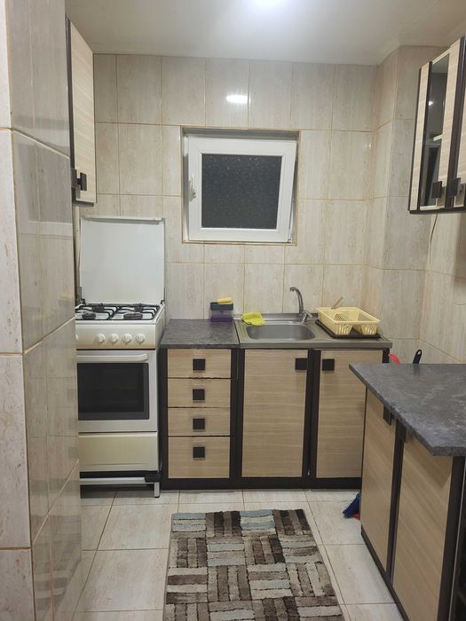 Vând apartament in București,3 camere zona Nicolae Grigorescu