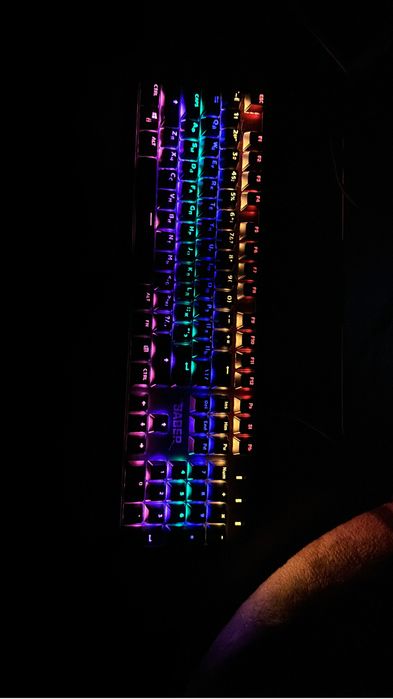 Модель Dexp Saber клавиатура