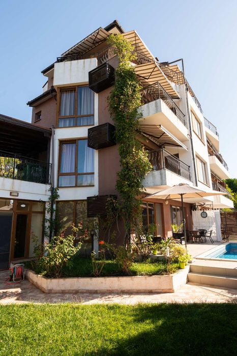 Къща под наем в Созопол