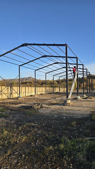 Vand structura metalică complecta hala metalica