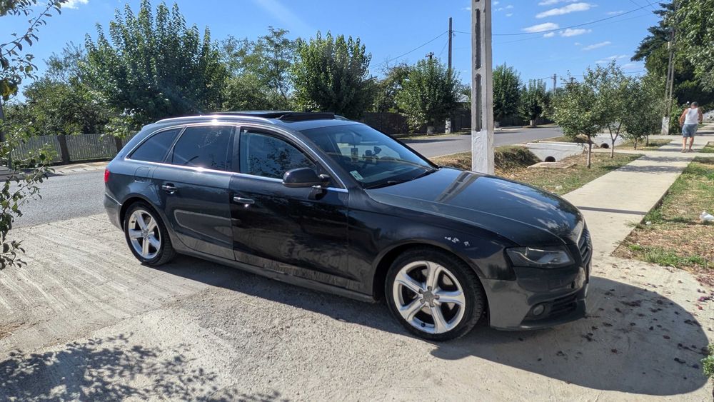 Vând Audi A4 B8 2.0 TDI 2011