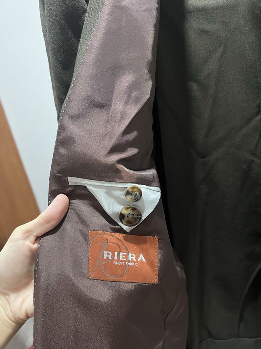 продам брючный костюм новый