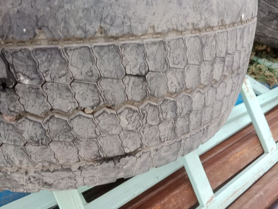 Продам 295/60/22.5