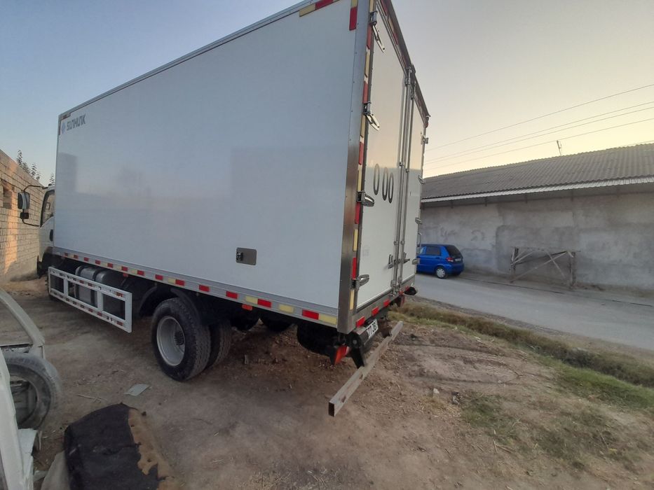 Howo 10 tonnali sotiladi