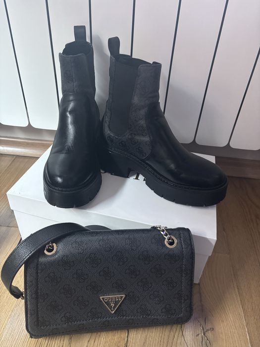 Guess дамски боти