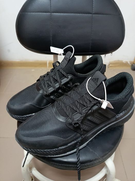 Продам кросовки Адидас