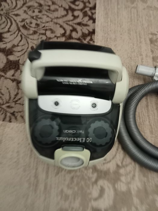 Продам пылесос в хорошем состоянии Electrolux