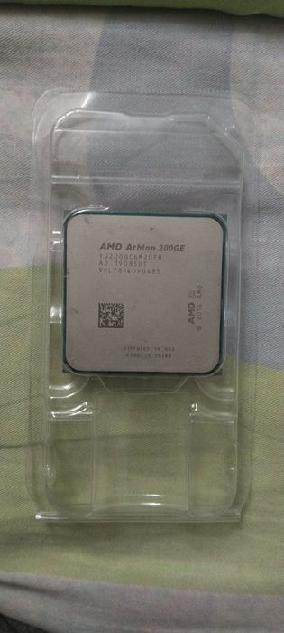 AMD Athlon 200GE