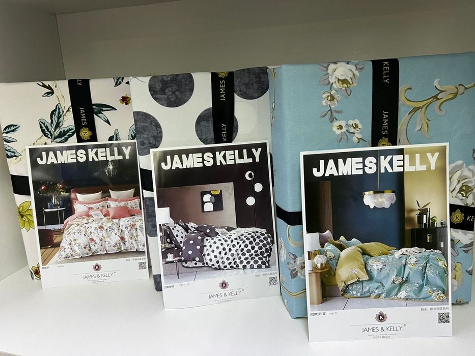 Текстиль.Комплект постели,салфетки,покрывало