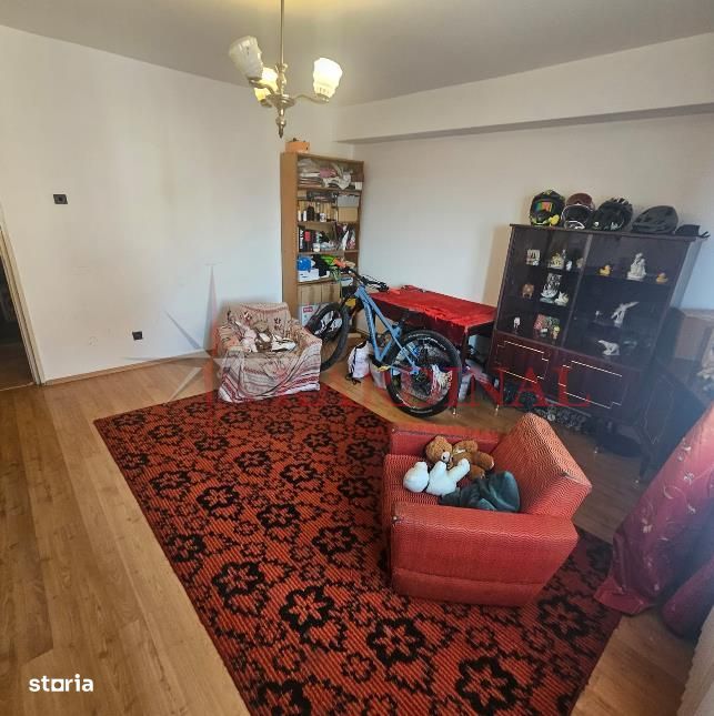 Apartament 3 camere intermediar, pozitie buna, Racadau — fotografia 3