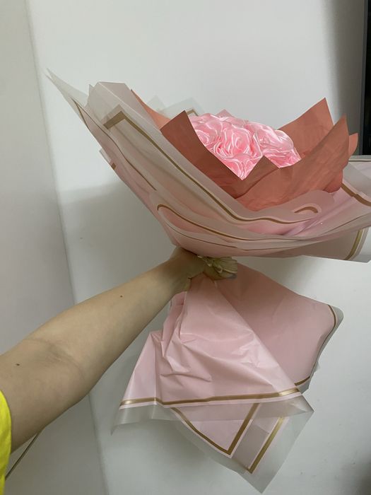 Buchet flori satin-roz cu sclipici