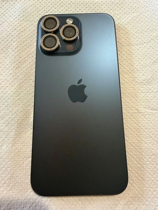 Vând iphone 15 pro max