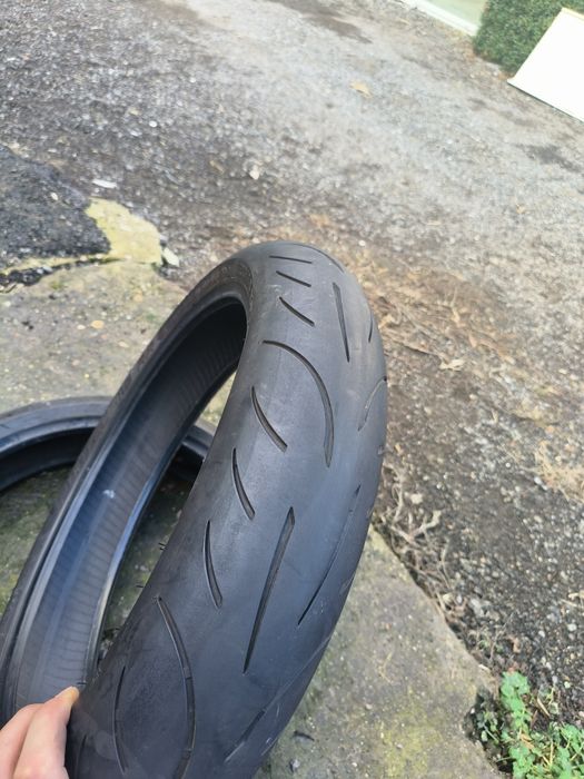 Metzeler Sportec M9RR