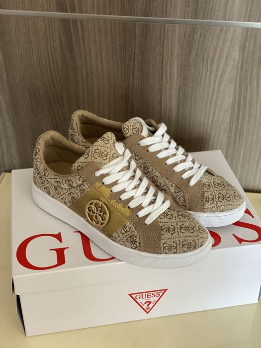 Дамски маратонки Guess