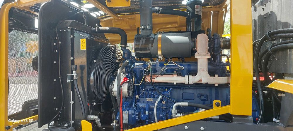Продаем Погрузчик XCMG XC938 2,1 КУБ ДЖОСТИК