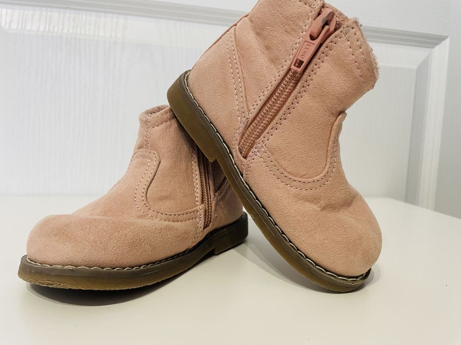 Детски маратонки и боти н.20/22/23