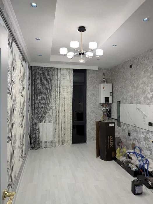 Продаётся 3х комн квартира на 6 этаже Ор-р Бухара Сити Аура