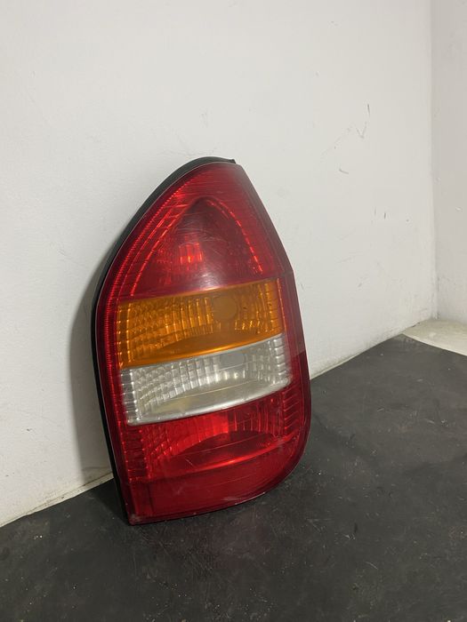 Stop dreapta spate Opel Zafira 1998-2005 lampa spate