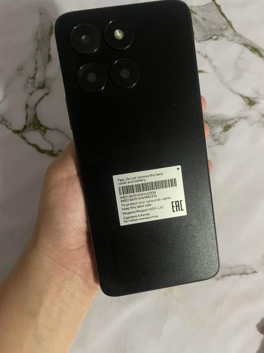 Продам телефон Honor